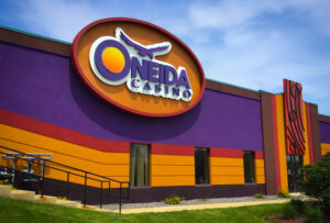 Oneida, casino, gaming, signage, Gable, Oneida Casino, Green Bay, visual solutions, led lighting