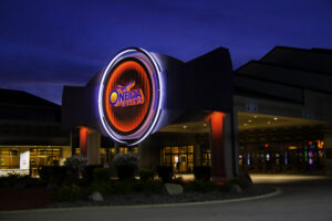 Oneida, casino, gaming, signage, Gable, Oneida Casino, Green Bay, visual solutions, led lighting